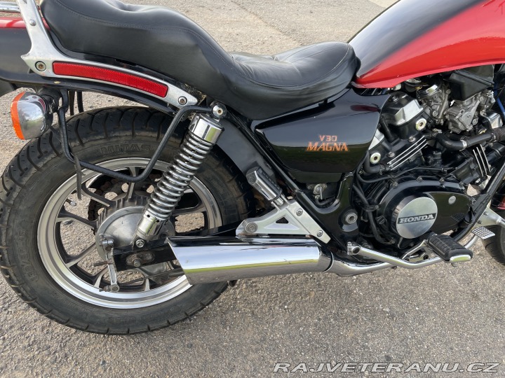 Honda VF 500C Magna 1985