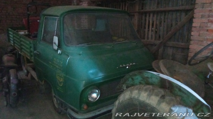 Škoda 1203 1 model 1800