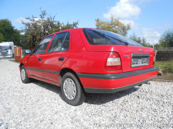 Nissan Sunny 1992