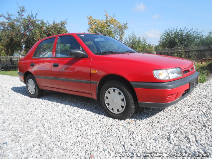 Nissan Sunny 1992