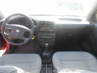 Nissan Sunny  1992