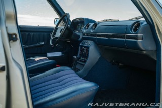 Mercedes-Benz 230 e , automat,2.majite!! 1982