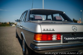 Mercedes-Benz 230 e , automat,2.majite!! 1982