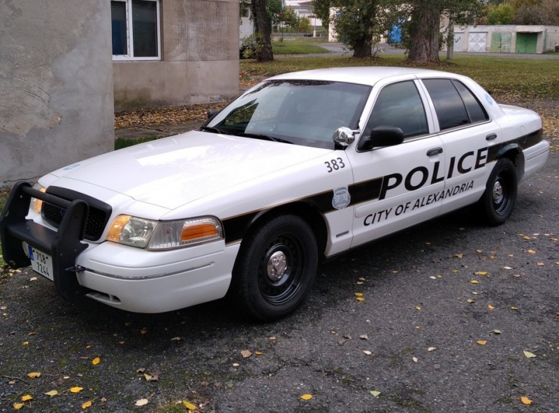 Ford Crown Victoria P71 police interceptor