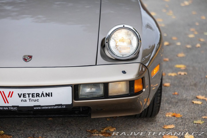 Porsche 928 S 1983