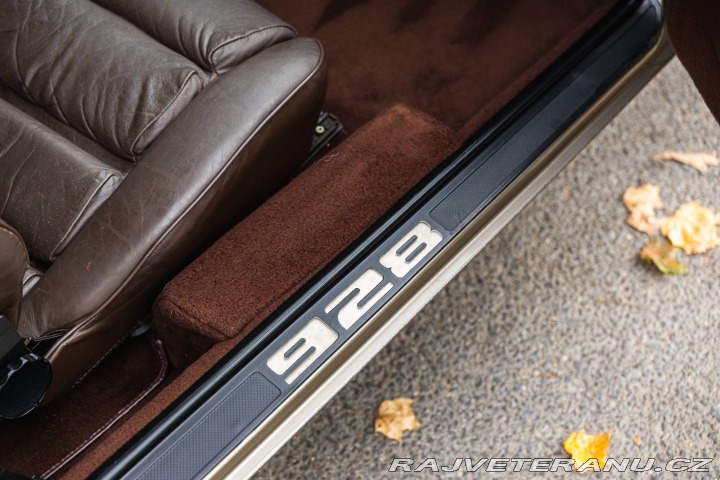 Porsche 928 S 1983