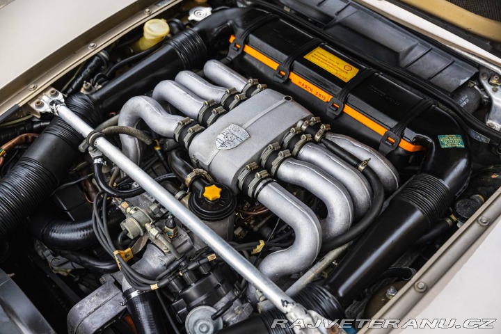 Porsche 928 S 1983