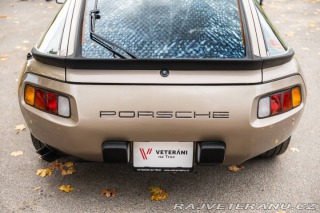 Porsche 928 S 1983