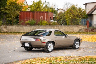 Porsche 928 S 1983