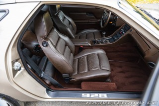 Porsche 928 S 1983
