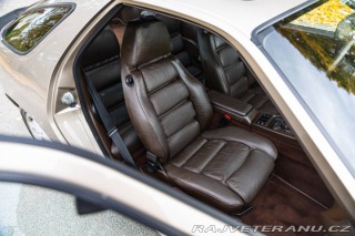 Porsche 928 S 1983