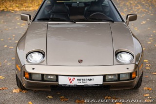 Porsche 928 S 1983