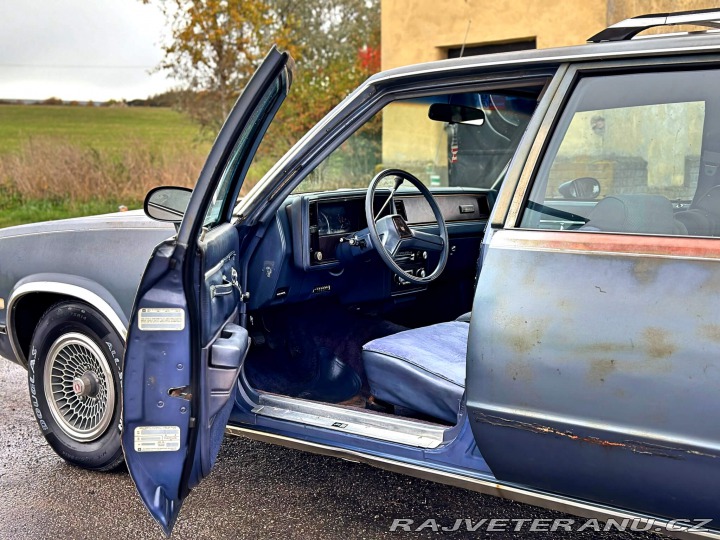 Chevrolet Malibu Classic Wagon 5.0L V8 1983
