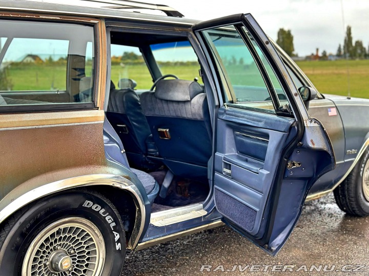 Chevrolet Malibu Classic Wagon 5.0L V8 1983