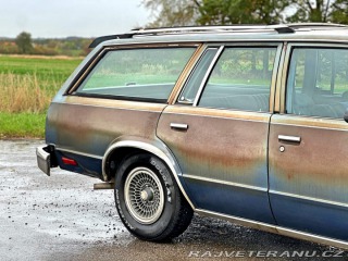 Chevrolet Malibu Classic Wagon 5.0L V8 1983