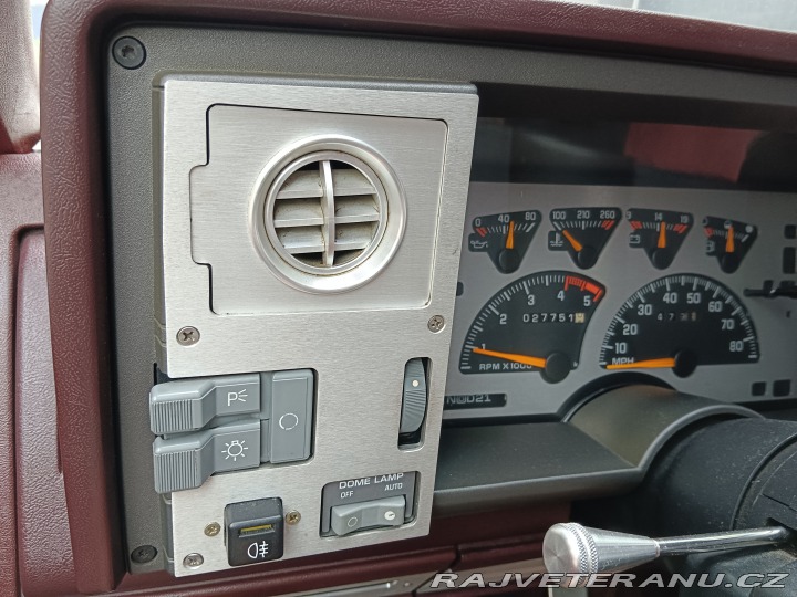 Chevrolet Suburban  1994