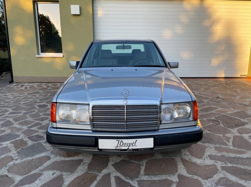 Mercedes-Benz E E 300