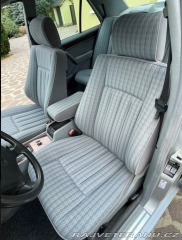 Mercedes-Benz E E 300 1993