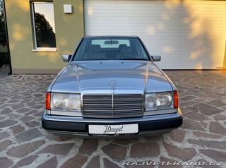 Mercedes-Benz E E 300 1993