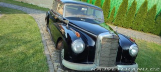 Mercedes-Benz 300