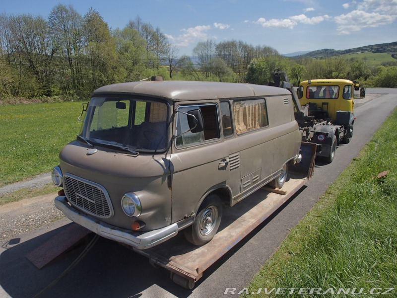 Barkas B1000 dodávka 5 míst