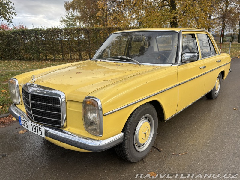 Mercedes-Benz 240 W114