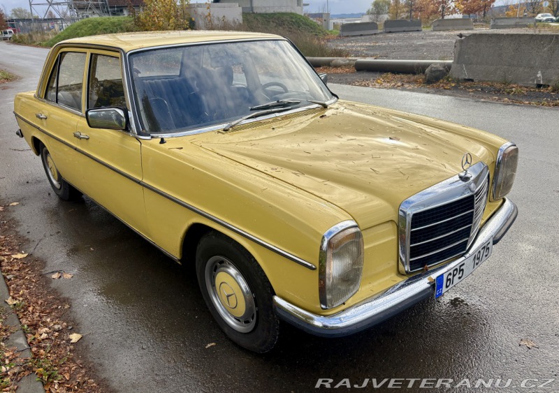 Mercedes-Benz 240 W114/ 115