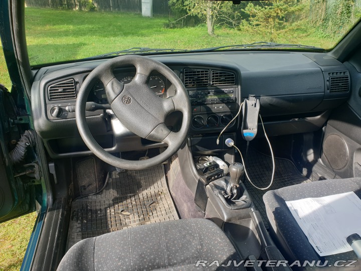 Volkswagen Passat B4 sedan 1992