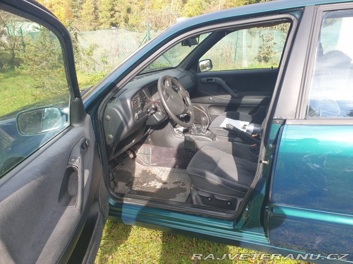 Volkswagen Passat B4 sedan 1992