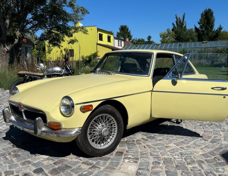 MG MGB GT