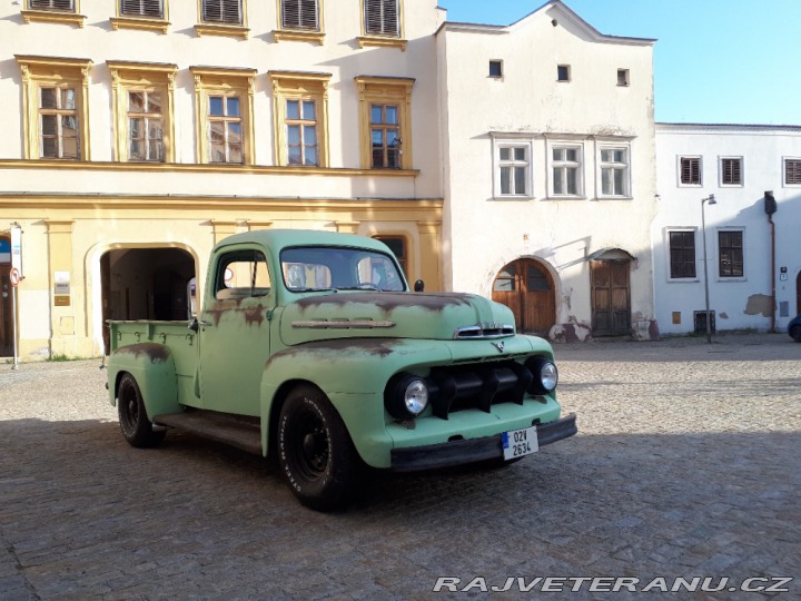 Ford F F3 1951