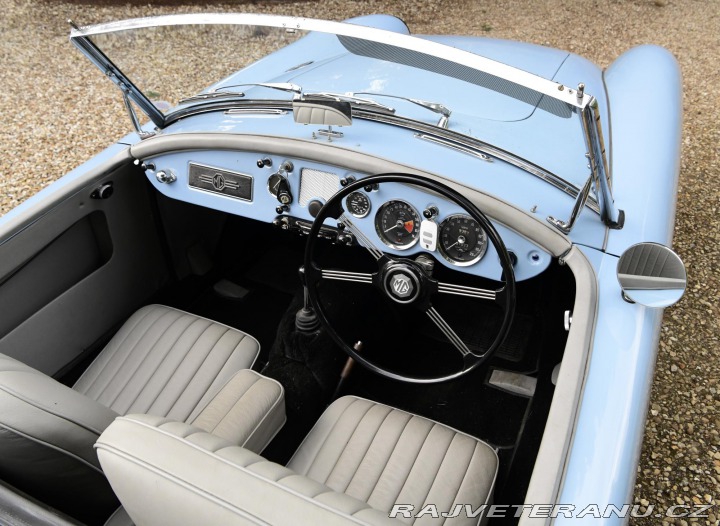 MG MGA 1800CC Roadster (1) 1956