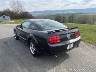 Ford Mustang GT 2005