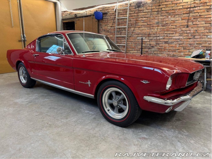 Ford Mustang Fastback 4.7 V8 1966