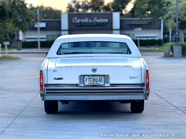 Cadillac Fleetwood 7.0 V8 | 1.majitel 1979