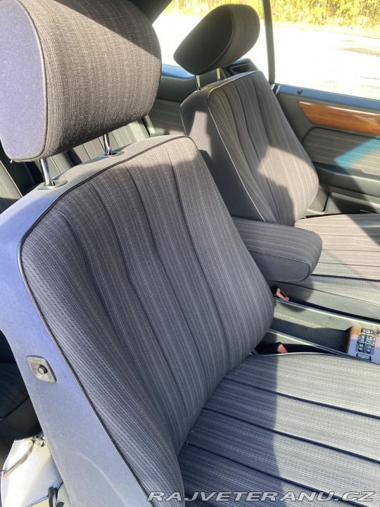 Mercedes-Benz 300 Ce 1988