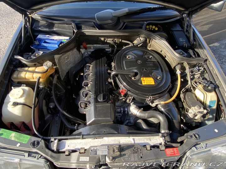 Mercedes-Benz 300 Ce 1988