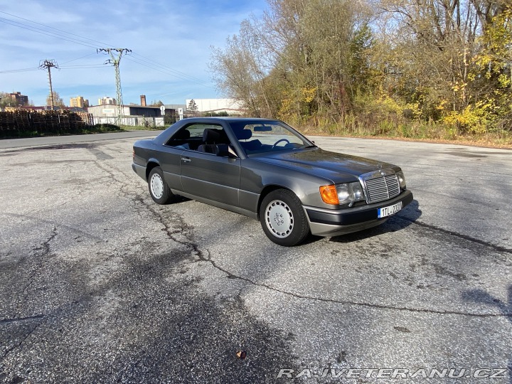 Mercedes-Benz 300 Ce 1988