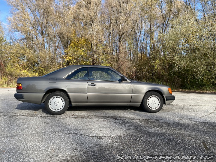 Mercedes-Benz 300 Ce 1988