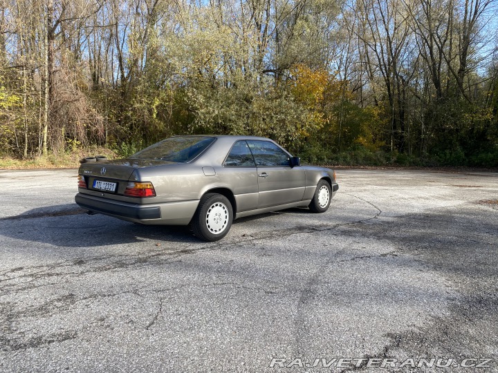 Mercedes-Benz 300 Ce 1988