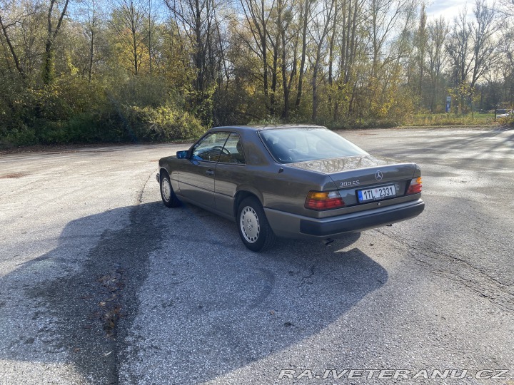 Mercedes-Benz 300 Ce 1988