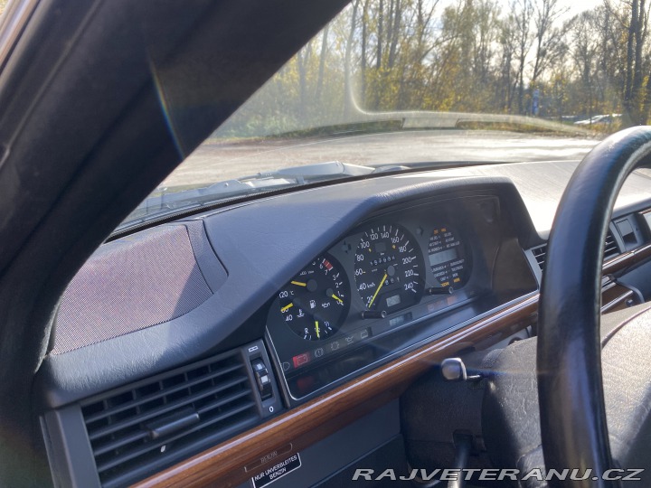 Mercedes-Benz 300 Ce 1988
