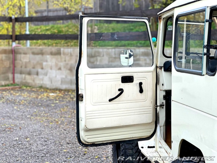 Toyota Land Cruiser K-BJ41V | 3.2D | 24250mil 1980