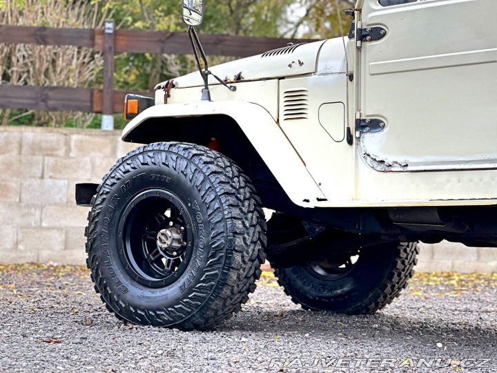 Toyota Land Cruiser K-BJ41V | 3.2D | 24250mil 1980