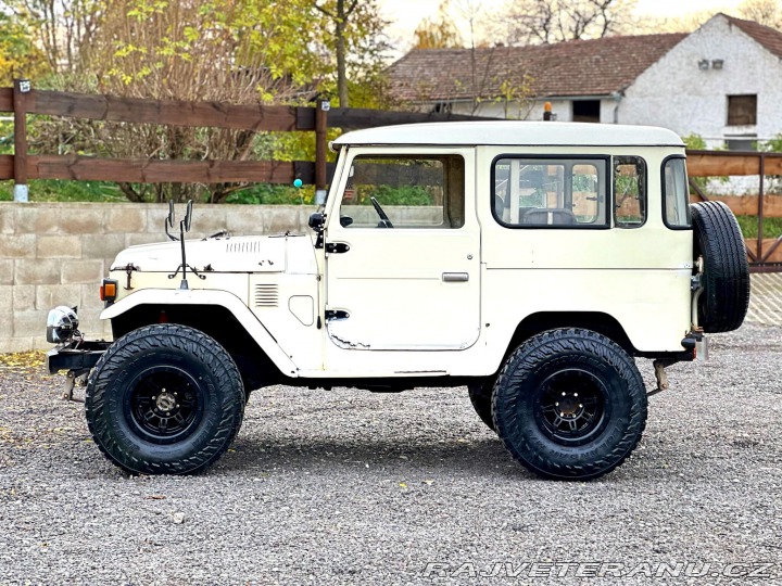 Toyota Land Cruiser K-BJ41V | 3.2D | 24250mil 1980