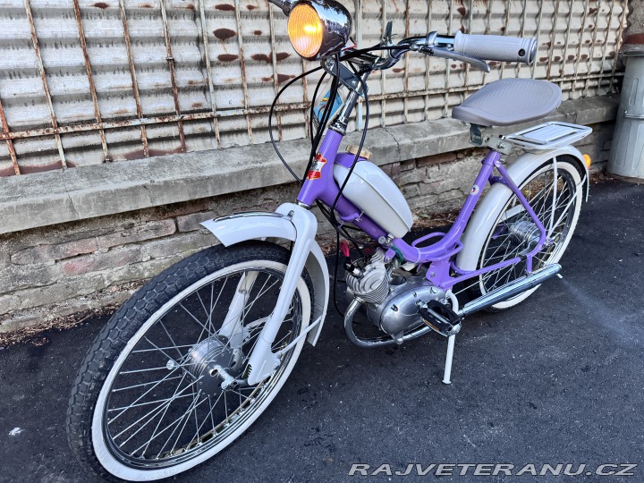Stadion S11 Jawa moped 1958