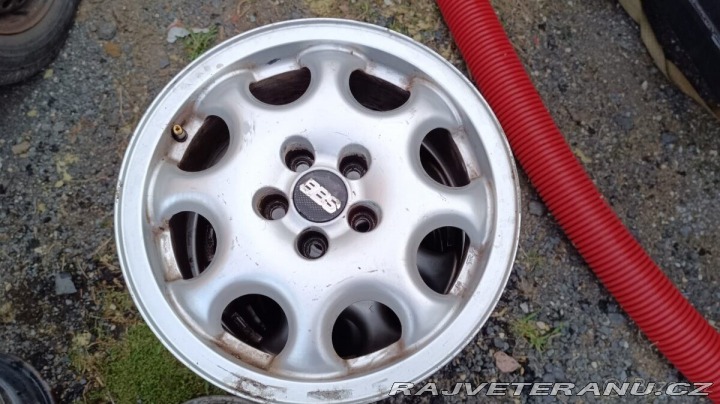 Volkswagen Ostatní modely Vento 2,8   IKONA DEVADESÁTEK 1993