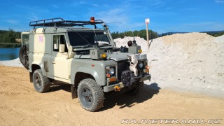 Land Rover Defender 90 1984