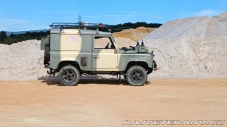 Land Rover Defender 90 1984