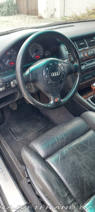 Audi S8 D2 1997